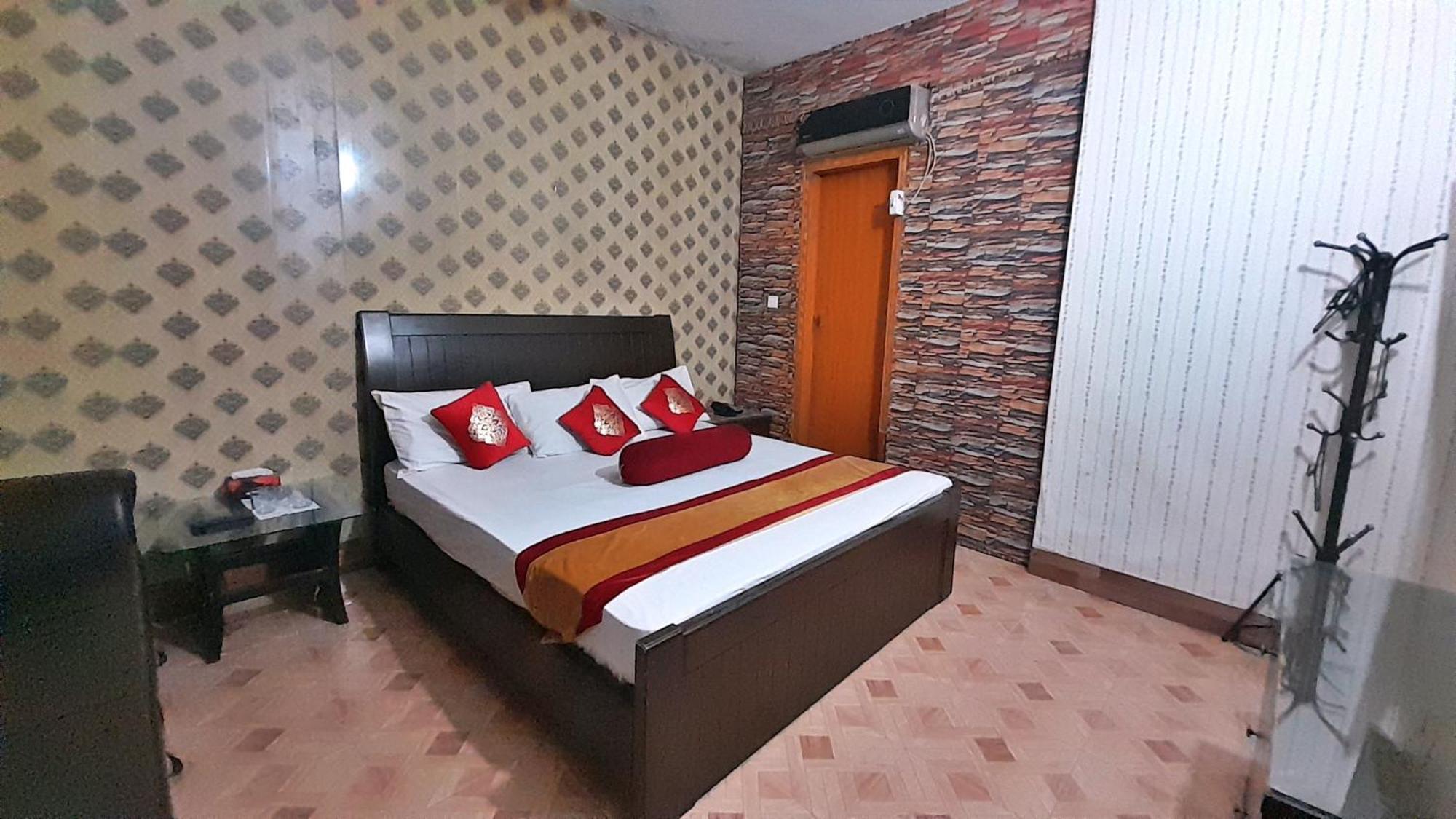 Hotel Super Seven Lahore Exterior photo