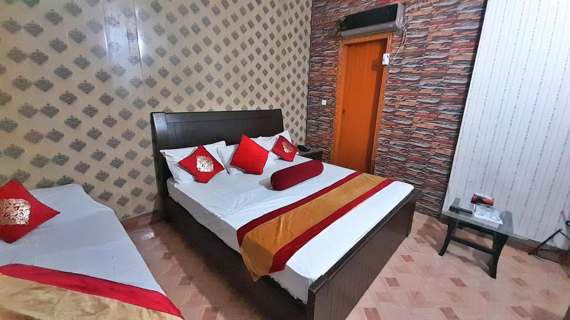 Hotel Super Seven Lahore Exterior photo